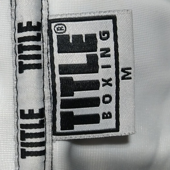 Title Boxing Zip Up Jacket Gently Worn Sz.M - Picture 7 of 12